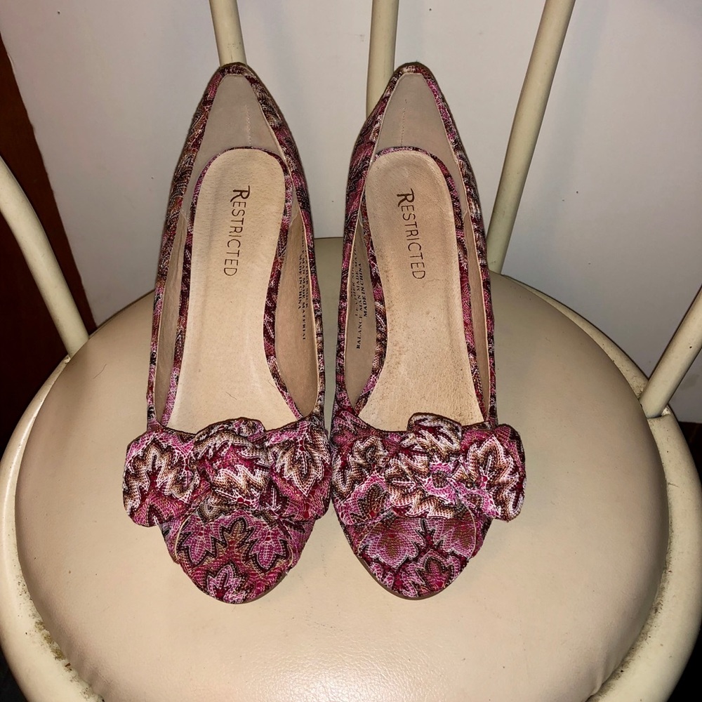 NWT floral espadrilles